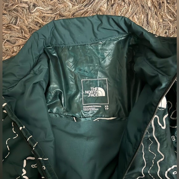 The North Face Womens Down Jacket in green - Picture 5 of 7
